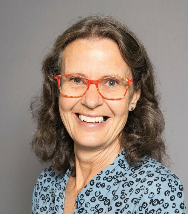 Dr Mandy Mossop